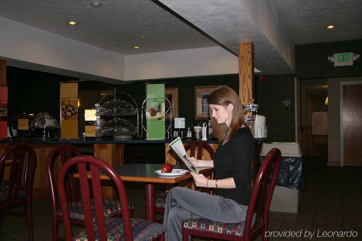 Hampton Inn Helena Restaurang bild